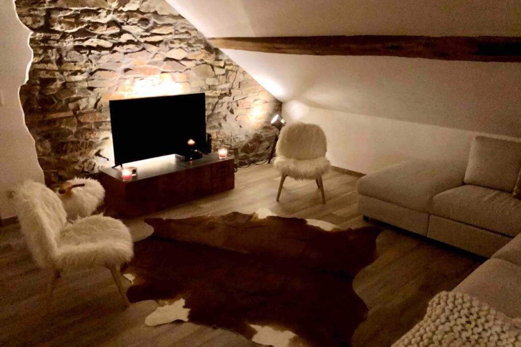 Appartement Le grenier de Charlotte à Libin Extérieur photo